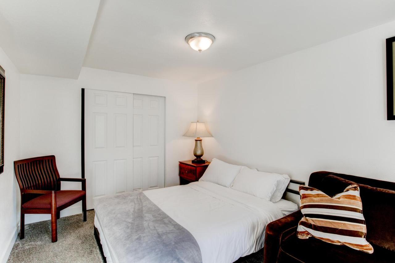 Modern Private Whole Unit 4 Bedroom Guest Suite King Bed سالت ليك سيتي المظهر الخارجي الصورة
